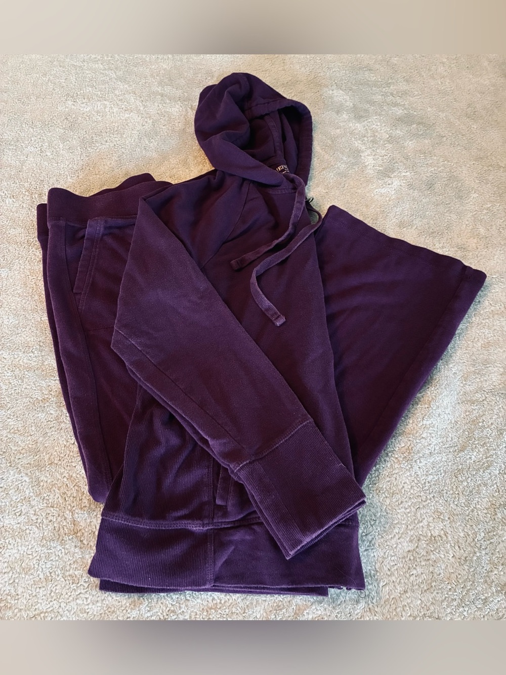 Women’s MERONA Purple Velour Hoodie & Sweatpants Set - Pants Size M & Jacket L